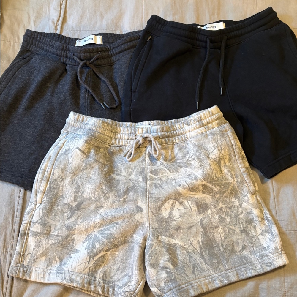 Hollister Mens Fleece Black, Charcoal & Light Camo Shorts Bundle